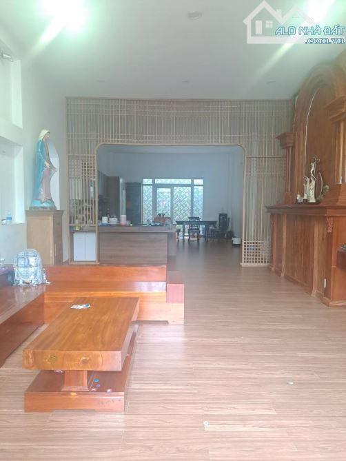 Bán Biệt Thự 3 tầng đường VÕ THỊ THỪA, phường AN PHÚ ĐÔNG, Q12,dt 231m² (10,4x22). Hẻm 8m - 3