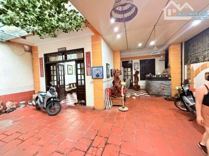(HIẾM) Bán Nhà Hoàng Cầu, OTO TRÁNH, 125m2, 3 tầng, mt 8m, giá 43 tỷ - 3
