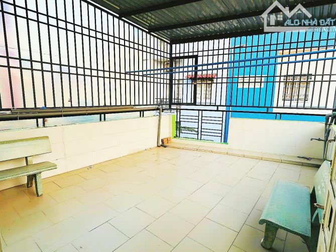 BÁN NHÀ GẦN 26 THÁNG 3- 50M2 - HẺM XE HƠI 6M - XE HƠI VÀO NHÀ - 3TẦNG - 3PN,3WC - GẦN AEON - 3