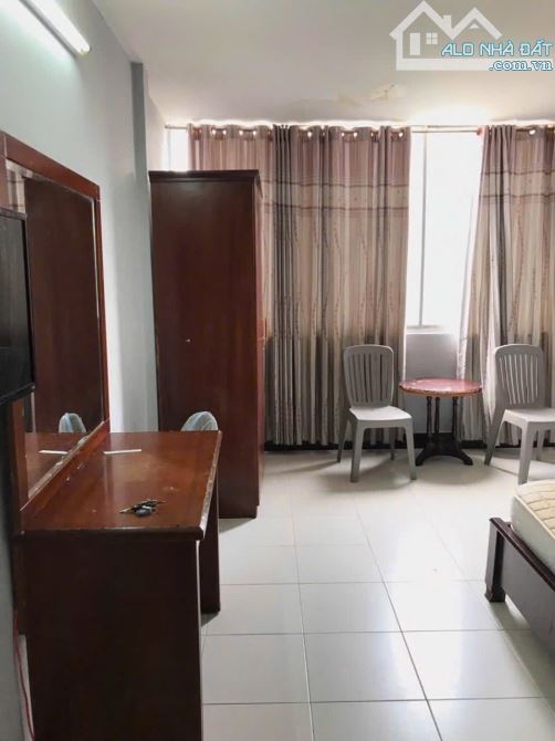 Bán nhà mặt tiền Q1 dưới 30 tỷ,  ngay BẾN CHƯƠNG DƯƠNG  ngang 4m, 5 tầng đúc 9PN 9WC. T - 3