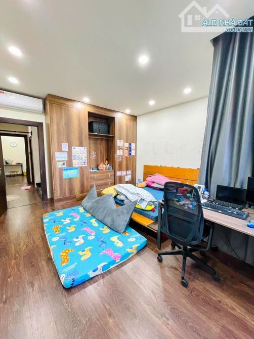 🌸 Nhà 3 tầng đường TX52 phường TX Quận 12, dt 68m2 (4,5mx15,5m) Hẻm ô tô 💲 4,2 tỷ - 3