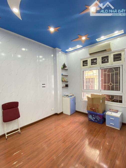CỰC HIẾM !!! BÁN NHÀ TRÍCH SÀI 3 BƯỚC RA HỒ TÂY - 40M2 - 6 TẦNG - GARA Ô TÔ - 17.5 TỶ - 3
