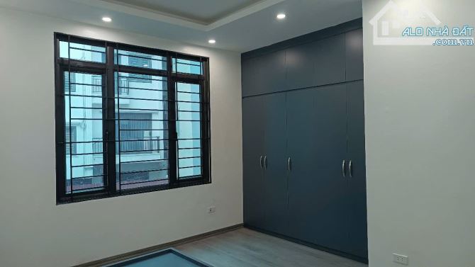 BÁN NHÀ QUANG TIẾN NAM TỪ LIÊM 40m 6,2 TỶ 4 TẦNG MT 4m. NGÕ THÔNG RỘNG, TIỆN ÍCH ĐỦ ĐƯỜNG. - 3