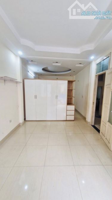 Nhà đẹp Trương Định, Hoàng Mai - 47m², 5.5m MT rộng , sổ đỏ nở hậu, giá 8.55 tỷ - 3