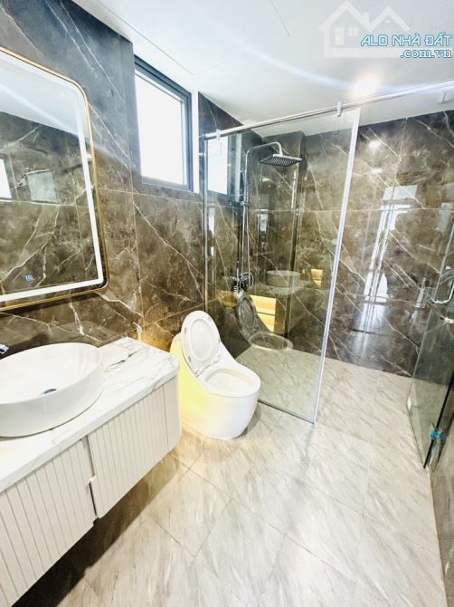 Bán nhà Nam Dư Lĩnh Nam.Hiếm. Ô tô qua nhà. DT 46M 5 Tầng 8.3 tỷ. thoáng mát - 4
