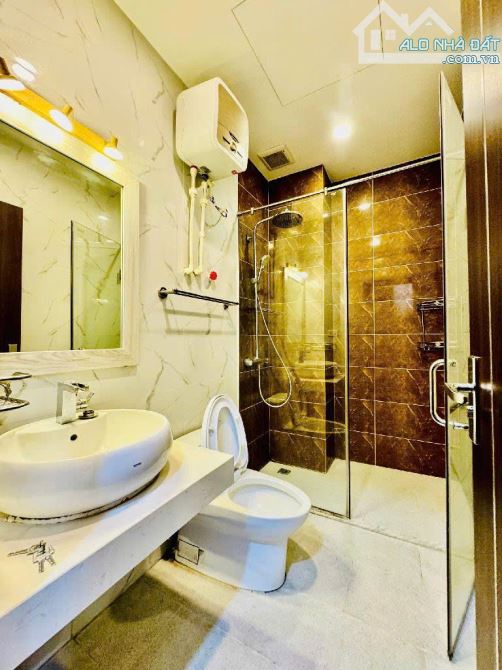 THẠCH BÀN CỔ LINH 40M2 5 TẦNG GẦN HỒ ĐIỀU HOÀ FULL NỘI THẤT - 4