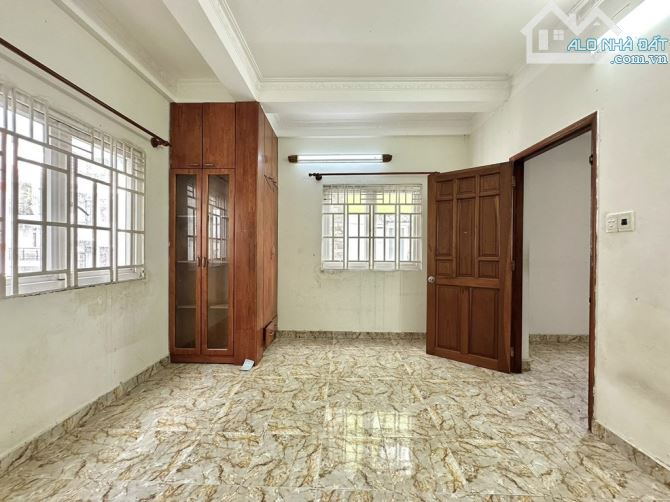 🏩 HXH NGAY NGUYỄN VĂN TRỖI P.11 PHÚ NHUẬN - 60M2 (4.3x14) A4 - 5 TẦNG CHỈ 11.X TỶ - 4