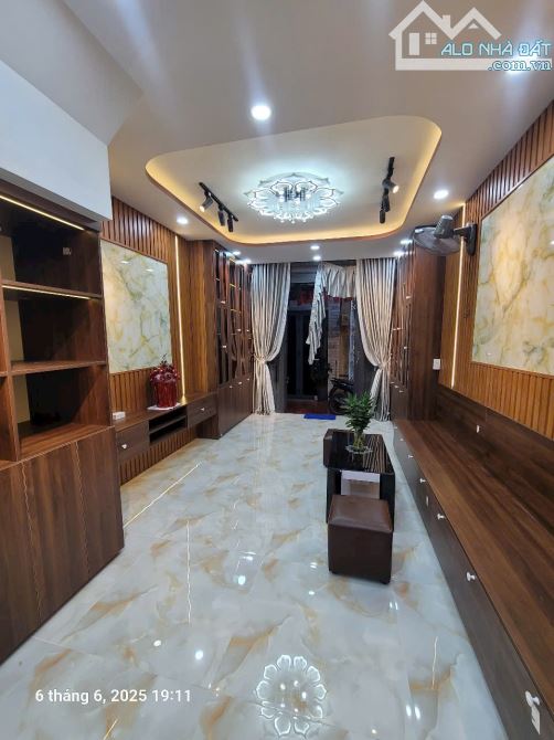 Nhà mới đẹp sát mặt tiền p16 gò vấp chỉ hơn 4 đồng - 4