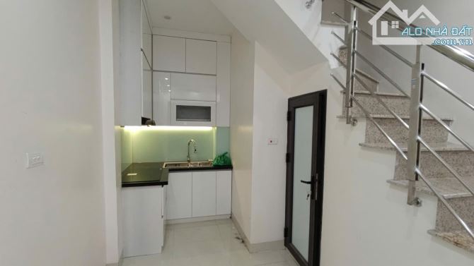 Chuyển nhượng nhà Xã Đàn - 4 tầng - 25m2 - 2 ngủ - 5