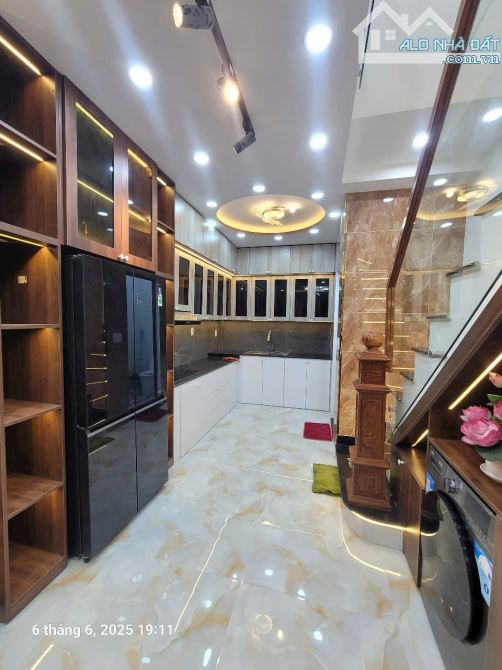 Nhà mới đẹp sát mặt tiền p16 gò vấp chỉ hơn 4 đồng - 5