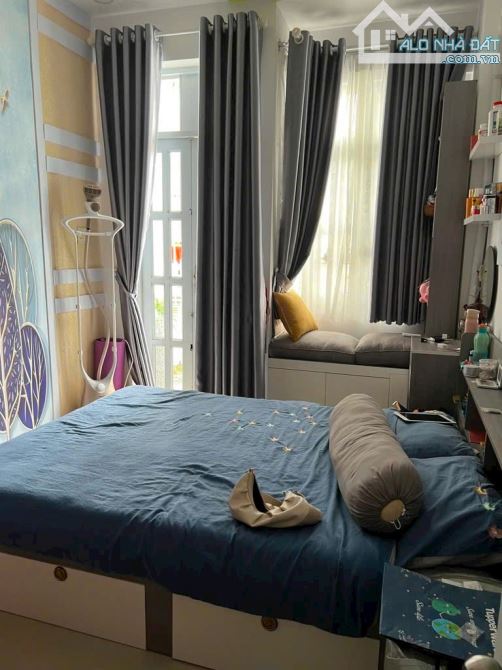 Nhà 2T gần chợ phạm văn bạch p12 gv  39m2 chỉ hơn 4 đồng - 5