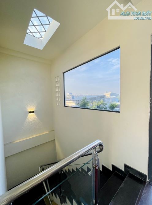 💥 NHÀ ĐẸP CHÍNH CHỦ – GIÁ TỐT NHỈNH 4 TỶ – VIEW BỜ KÈ THOÁNG MÁT – HẺM XE HƠI THÔNG - 5