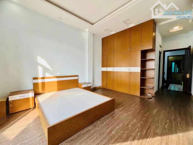 Nhà bán: đường BBAH Liên khu 2-10. Q Bình Tân. DTSD 85m2.,  4 tầng. Giá 9,5 tỷ - 6