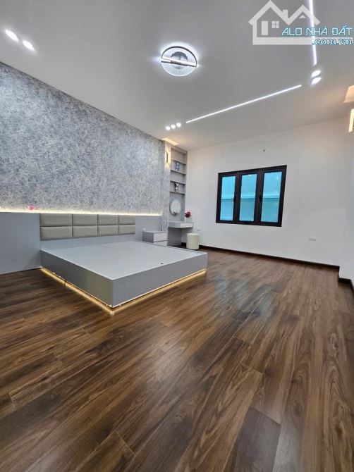 BÙI XƯƠNG TRẠCH 36m 6 TẦNG MT4,3m Ô Tô qua nhà  giá chỉ 8,3 tỷ - 6