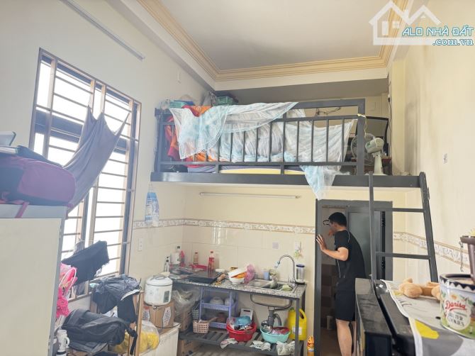 Căn Hộ Dịch Vụ 5 Tầng + 15 phòng, ngay sát Chợ Thủ Đức. (6 x 23) Thu nhập 65 triệu/tháng - 6