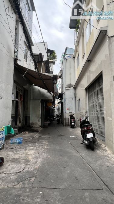 Bán Nhà Bình Thới, Lê Thị Bạch Cát Q11, 35M2, 2 Tầng, Sát Hẻm Ô tô, chỉ 3.5 tỷ - 6