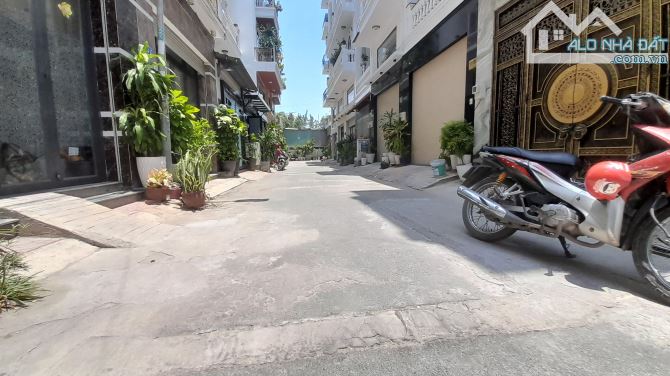 NHÀ HẺM OTÔ TRÁNH LÊ TRỌNG TẤN, BÌNH TÂN -5 TẦNG-4PN NHÀ RẺ - 6