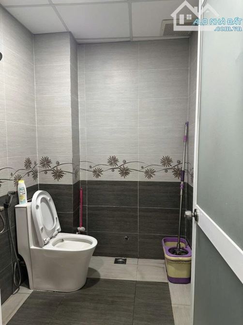 HẺM XE TẢI TRÁNH THÔNG, SÁT MT PHAN HUY ÍCH - LG 2 MẶT HẺM 6M - 4.5 x 20 - 2 TẦNG BTCT 3PN - 7