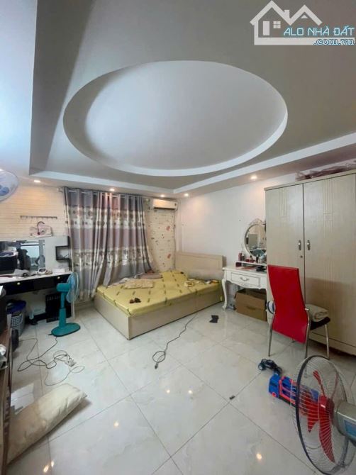 🌹 Nhà 2 Tầng đường THẠNH LỘC 17 phường THẠNH LỘC Q12, dt 64.8m2 (4mx16.2m) Hẻm 7m💲 4.9tỷ - 7