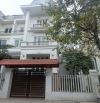 Bán gấp nhà  mặt tiền Trạm Trô- 145 m 5 tầng thang máy. Nội thất đầy đủ.  Gần ô tô vào nhà