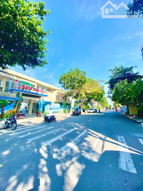 💥BÁN NHÀ 3 TẦNG ĐƯỜNG 6M - DƯƠNG THỊ XUÂN QUÝ - DT HƠN 100M2 - FULL NỘI THẤT CỰC ĐẸP 💥