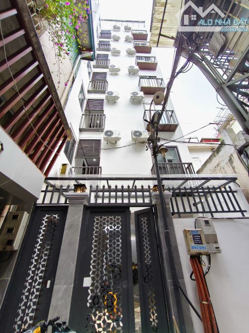 Bán nhà Giảng Võ dòng tiền 2 tỷ/năm, Dt 111m2, 8t, mt 10m, giá 34.8 tỷ.