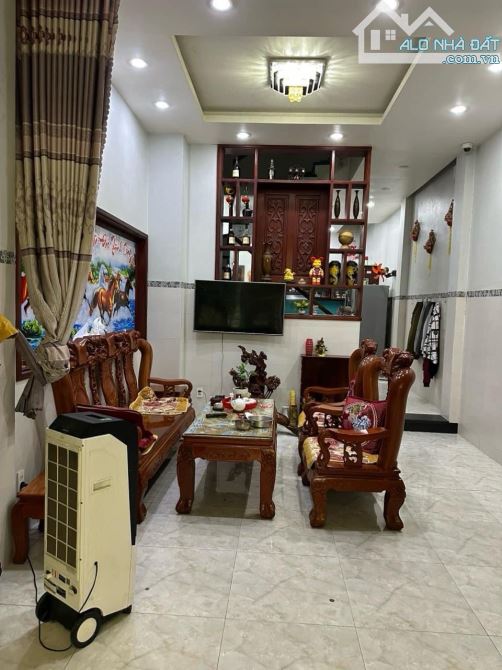 🔥DT04 NHÀ ĐẸP TẶNG FULL NỘI THẤT GỖ CAO CẤP-ÔTÔ NGỦ TRONG NHÀ HẺN LINH ĐÔNG, THỦ ĐỨC