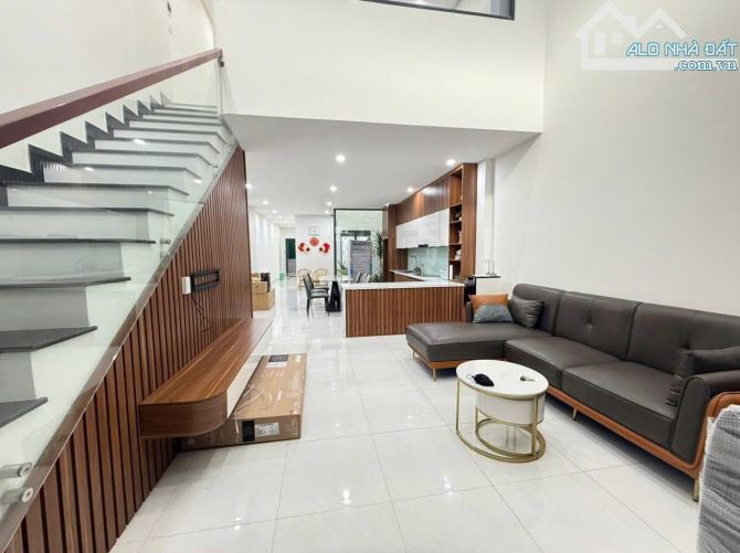 Bán nhà mê mới hẻm 246 Y Moan , P.Tân Lợi , TP BMT