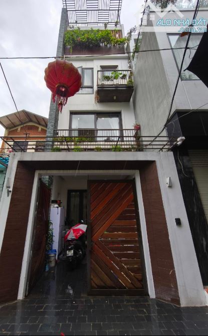 Bán Nhà Ngọc Thuỵ 80m2 - Oto Đỗ Trước Cửa - Ngõ Thông - Full Nội Thất