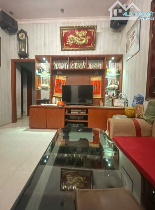 ĐỨC THẮNG 106M2 - sẵn nhà 3 tầng- CHỈ HƠN 11 Tỷ, giá quá tốt so với khu vực- xây ccmn đẹp