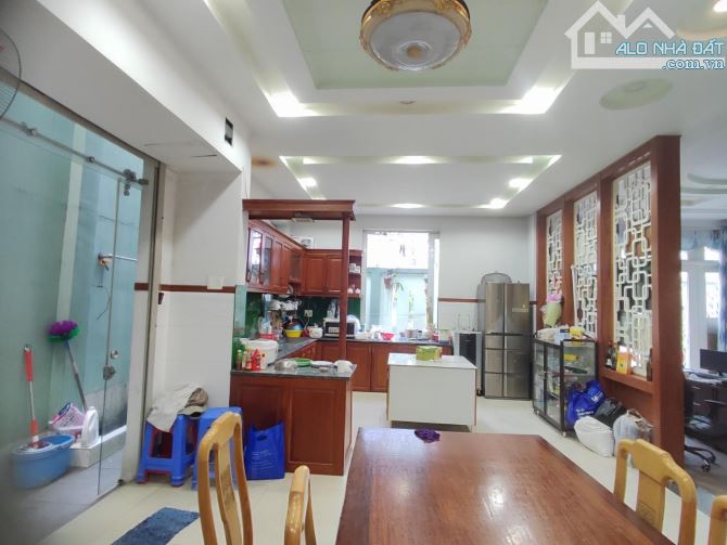 Bán nhà đường tân kỳ tân quý khu nhà cao tầng BHH