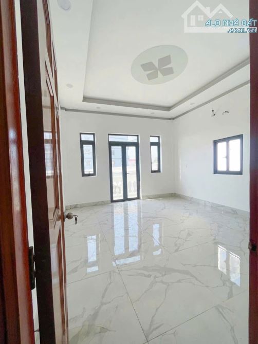 Bán nhà 2 lầu sổ riêng Nguyễn Văn Tỏ, Long Bình Tân, Biên Hòa, Đồng Nai 3.55tỷ