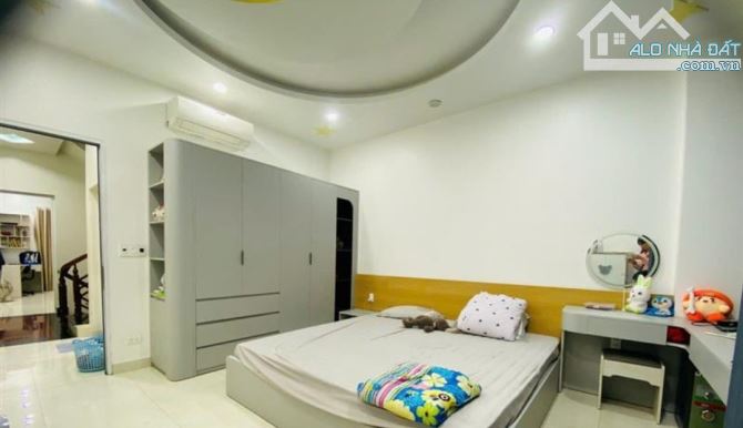 Bán nhà Hoàng Ngọc Phách, Kênh Dương, Lê Chân,  4 tầng, 84m2, 7,5 tỷ.