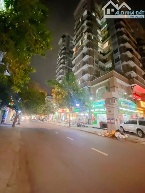 Mặt tiền kinh doanh 4 lầu Tân Bình, Thiên Phước, ngang hơn 4m, 1 đời chủ