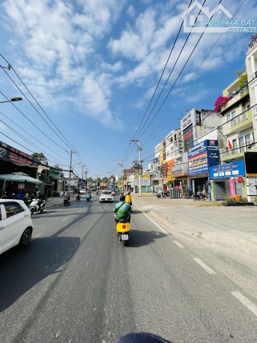 Mặt tiền Linh Trung 538m2 thổ cư ngang 9m- góc Lê Văn Chí gần Metro CNC-ngã tư Thủ Đức