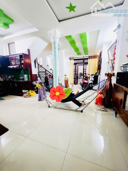Bán nhà hẻm xe hơi Quận 10, Tô Hiến Thành 90m2 NGANG 6.5m đúc 4tầng BTCT chỉ 10tỷ TL