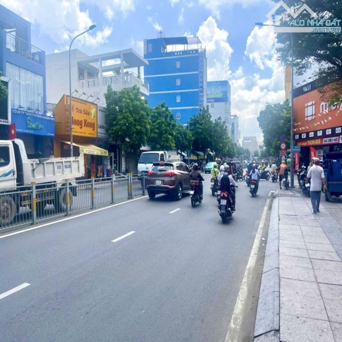 CĂN GÓC 2 MT LŨY BÁN BÍCH - 5X17.38M - 83M2 - GẦN CAO ĐẴNG CÔNG NGHỆ - GIÁ 17.X TỶ