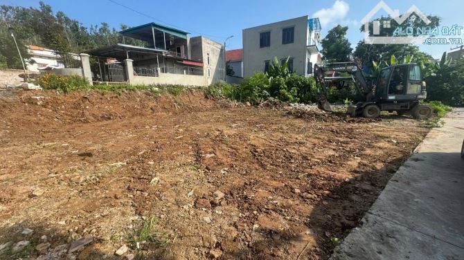Bán FO tại Phường Trần Hưng Đạo (xã Đông Sơn cũ) cách QL10 hơn 200m. Giá hơn 1 tỷ