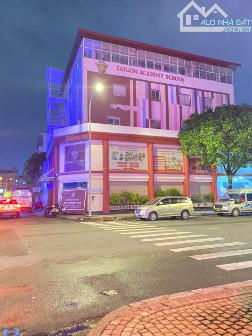 BÁN NHÀ ÚT TỊCH KHU VVIP P.4 QUẬN TÂN BÌNH - 4 TẦNG 5mX15m HẺM XE HƠI - 11TỶ5