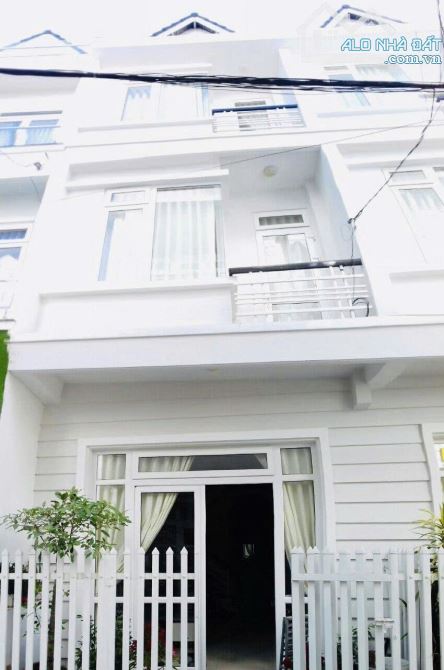 Chỉ hơn 7 tỷ sở hữu ngay nhà phố đẹp, hẻm xe hơi rộng thuận thiện sinh sống và kinh doanh