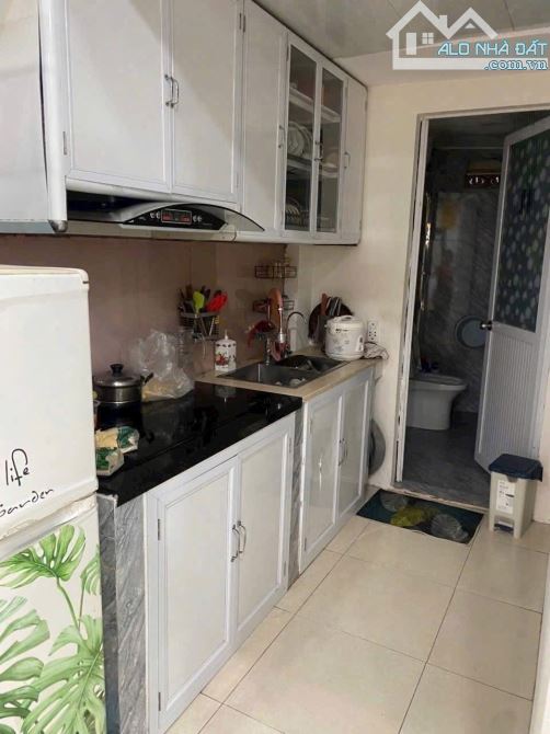 Bán nhà cấp 4 gác xép tại Bắc Cầu Ngọc Thuỵ, Long Biên 35 mét, ngõ thông ô tô đỗ, 3.3 tỷ