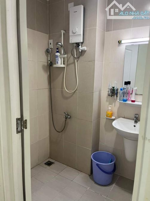 Cho thuê căn hộ 312 Lạc long Quân quận 11, 65m2, 2 phòng giá 7.5 triệu