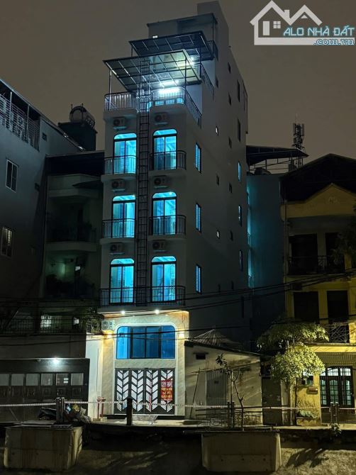 CẦN BÁN CCMN MẶT HỒ - Ô TÔ ĐỖ CỬA QUẬN THANH XUÂN 100M - Chào giá 35 Tỷ.