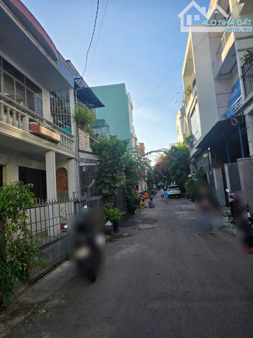Bán nhà hẻm Thành Thái, phường Quang Trung, Quy Nhơn. Cách biển 1.5km