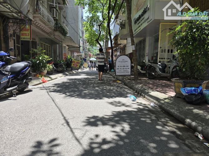 Nhà mặt ngõ ô tô, 63m2, 4 phòng ngủ, Nguyễn Chánh, Cầu Giấy. 25,6 tỷ. Còn thương lượng