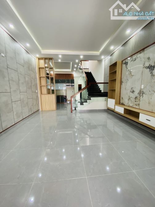 🏡🏡Nhà Mặt tiền Đặng Trần Côn - p. Trà Bá.