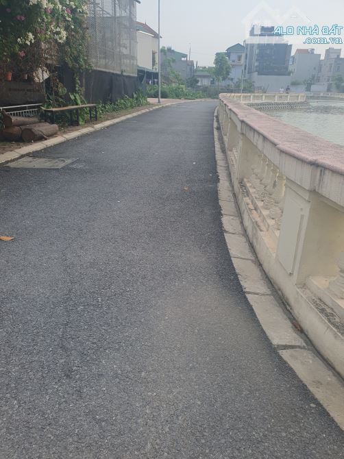 🌟 SIÊU PHẨM ĐẤT ĐÔNG DƯ – 2 MẶT TIỀN ĐẸP – VIEW HỒ- Ô TÔ 7 CHỖ ĐỖ CỬA– GIÁ CHỈ 4.5TỶ 🌟