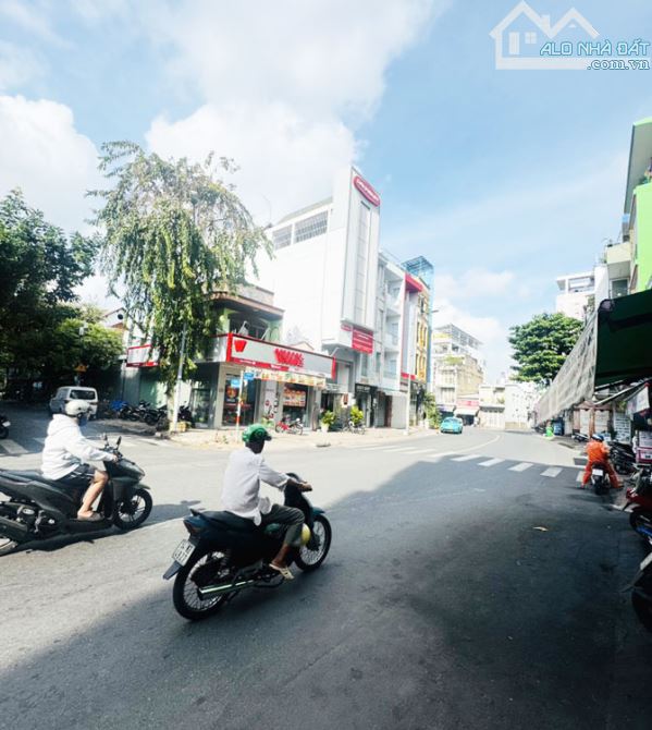 Nhà Mặt Tiền 4 tầng, đường Trần Hưng Đạo, Tân Phú, 107m2, khoảng 15.x tỷ TL