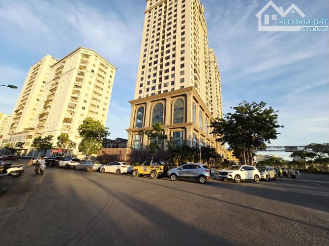 BÁN CĂN HỘ- CT2A TÂY HỒ RESIDENCE 80m,2 NGỦ VIEW GẦN HỒ TÂY - CÓ SLOT ĐỂ Ô TÔ GIÁ TL