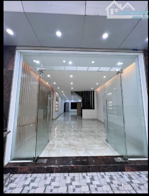 Nhà phố Nguyễn Xiển, Thanh Xuân, Hà Nội  96m2, 9 tầng, mt 5m Nhà đang cho thuê 140 triệu